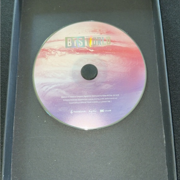 BTS World Album - Picture 3 of 3